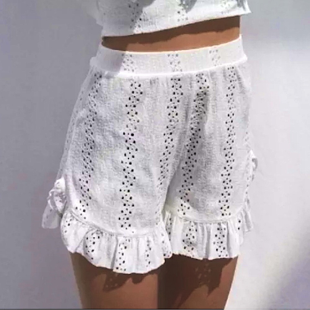 Zara White Embroidered Shorts